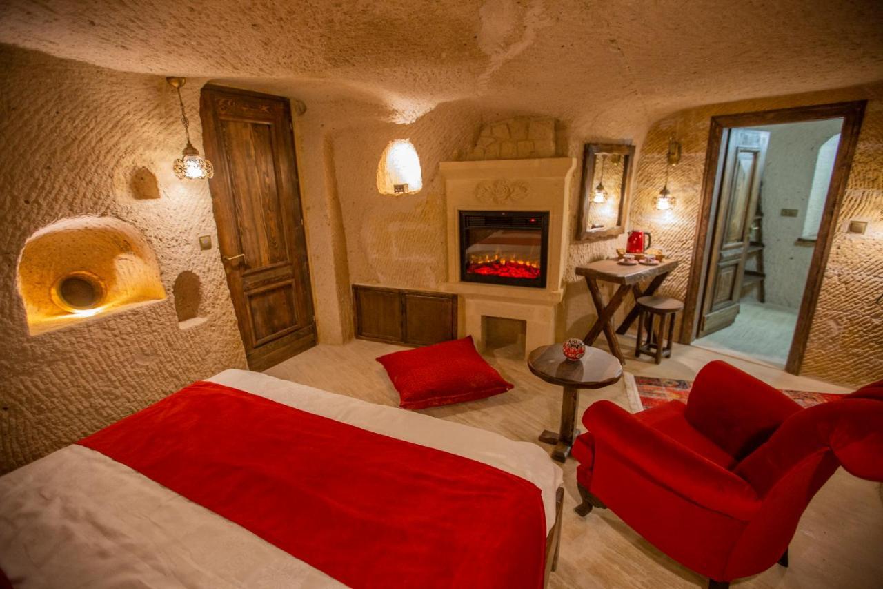 Bed and Breakfast Mak'S Cave House Учисар Экстерьер фото