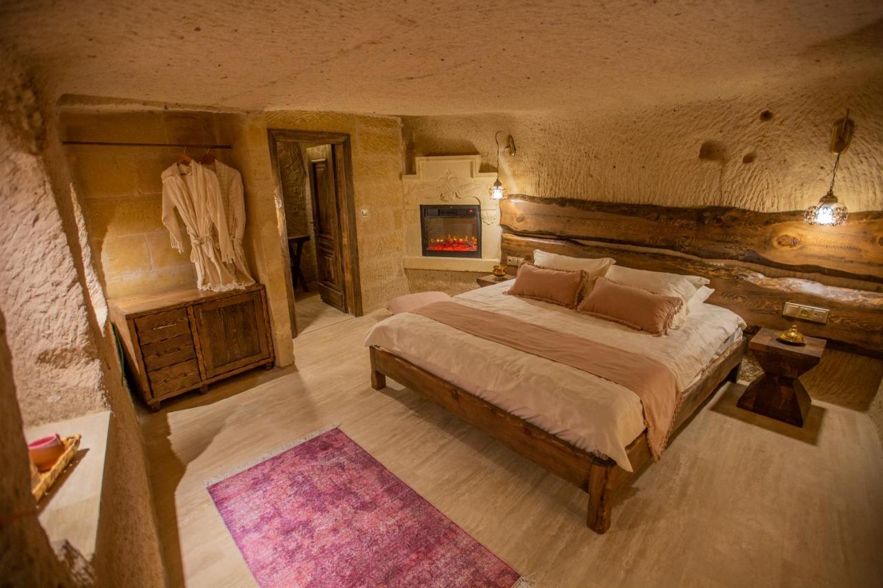Bed and Breakfast Mak'S Cave House Учисар Экстерьер фото