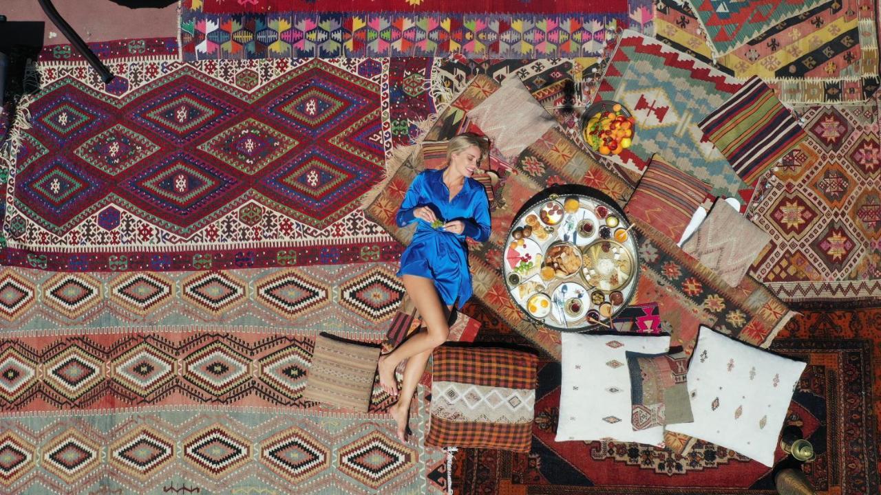Bed and Breakfast Mak'S Cave House Учисар Экстерьер фото