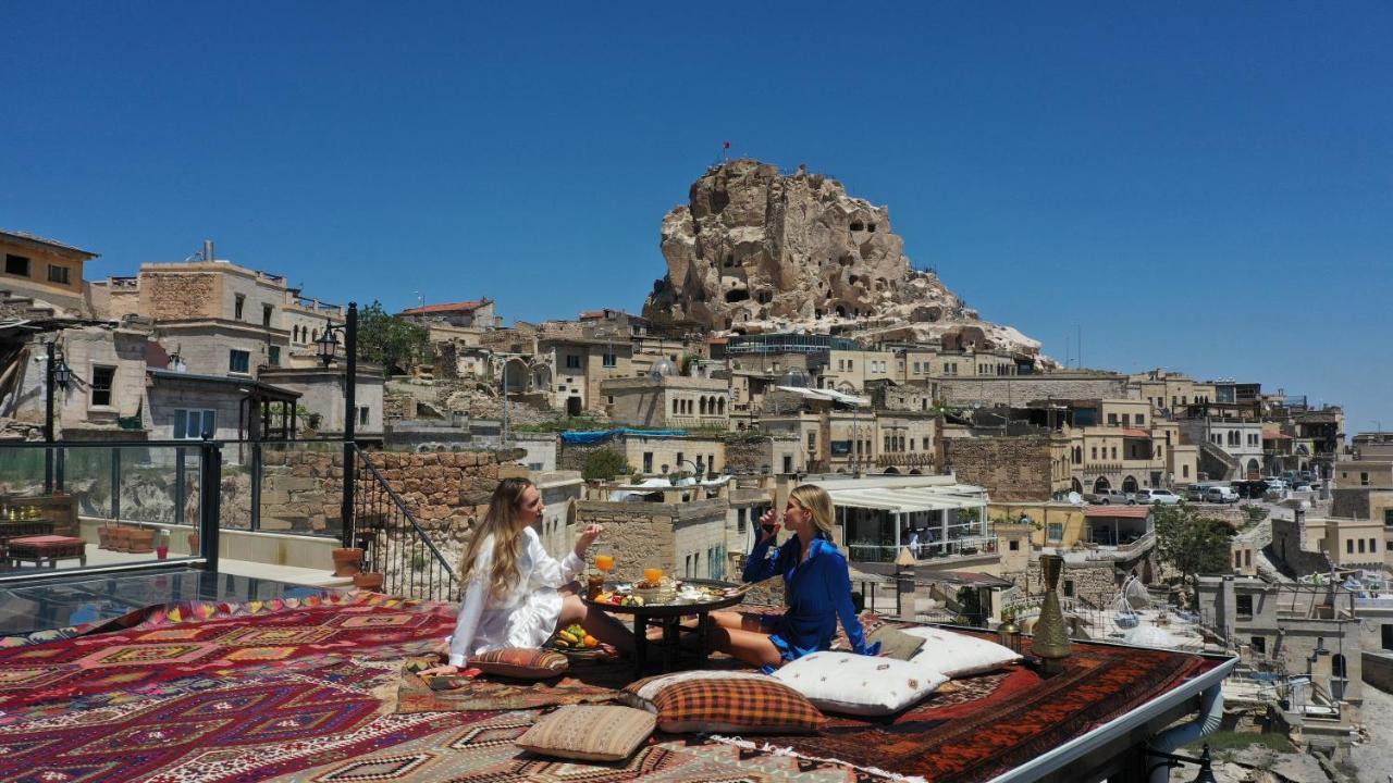 Bed and Breakfast Mak'S Cave House Учисар Экстерьер фото