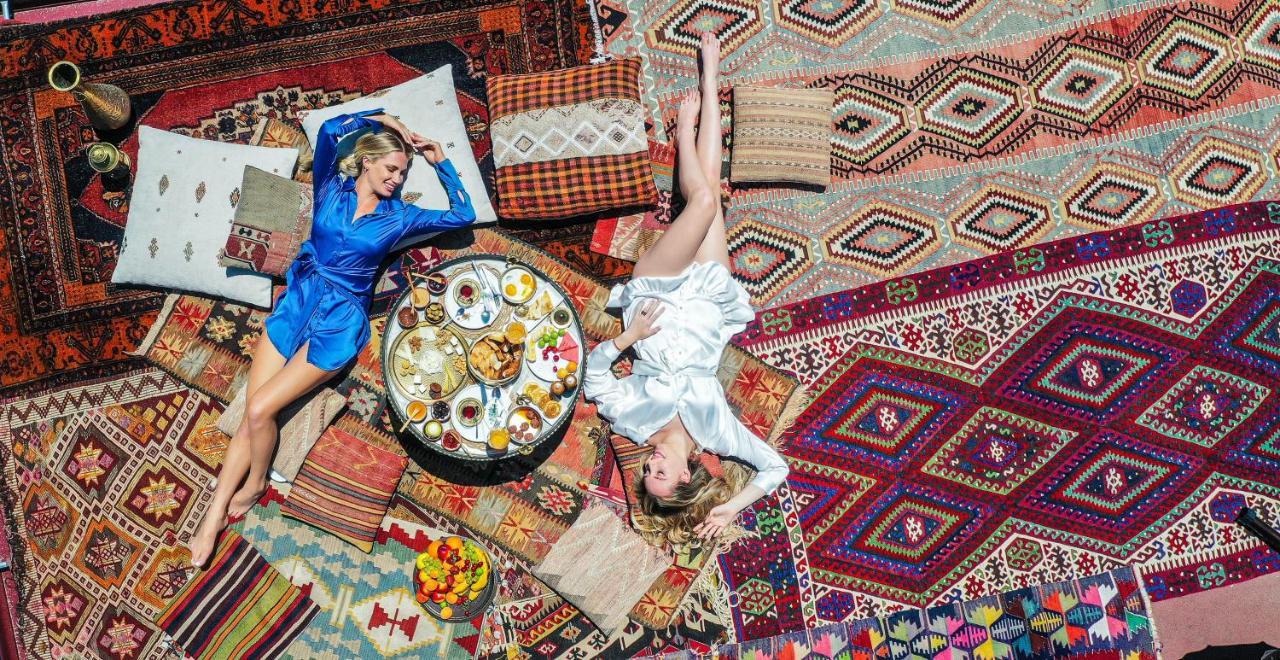Bed and Breakfast Mak'S Cave House Учисар Экстерьер фото